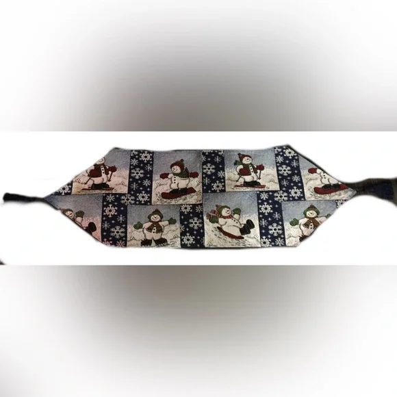 Snowman Pattern Table Runner - Picture 1 of 1